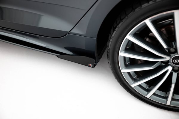 Audi A5 Sportback F5 (facelift) - Splitters laterais | AUA52FSBCNC-SF1G | Produto Maxton Design distribuído por Unicartuning. Audi A5 Sportback F5 (facelift) - Splitters laterais | AUA52FSBCNC-SF1G | Produto Maxton Design distribuído por Unicartuning.