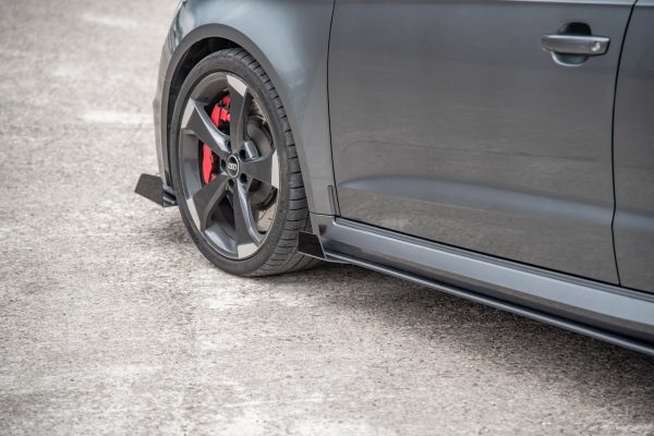 Audi RS3 8V Sportback - Splitters laterais | AURS38VCNC-SRF1G | Produto Maxton Design distribuído por Unicartuning. Audi RS3 8V Sportback - Splitters laterais | AURS38VCNC-SRF1G | Produto Maxton Design distribuído por Unicartuning.