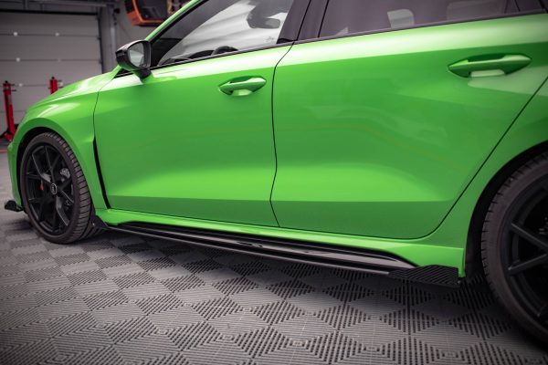 Audi RS3 Sedan 8Y - Splitters laterais | AURS38YSCNC-SF1G | Produto Maxton Design distribuído por Unicartuning.