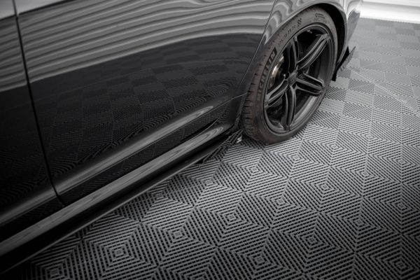 Audi RS6 Avant C6 - Splitters laterais | AURS6C6CNC-SF1G | Produto Maxton Design distribuído por Unicartuning.