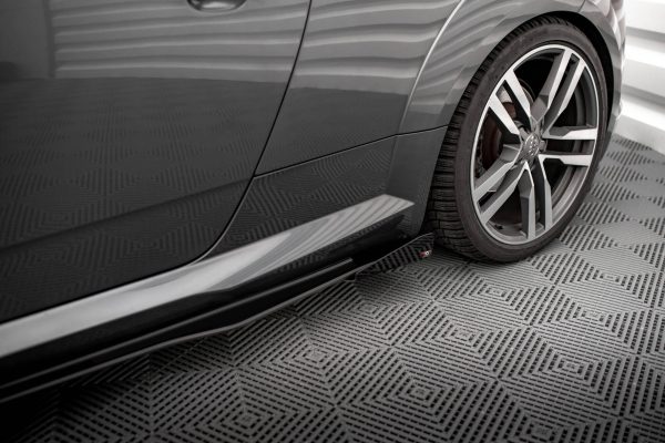 Audi TT S / S-Line 8s - Splitters laterais | AUTT3SLINECNC-SF1G | Produto Maxton Design distribuído por Unicartuning.