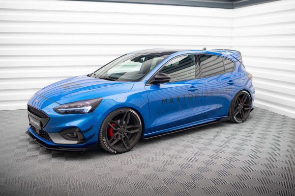 Ford Focus ST / ST-line Mk4 - Splitters laterais | FOFO4STCNC-SRF1G | Produto Maxton Design distribuído por Unicartuning. Ford Focus ST / ST-line Mk4 - Splitters laterais | FOFO4STCNC-SRF1G | Produto Maxton Design distribuído por Unicartuning.