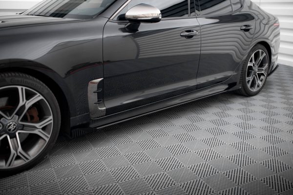 Kia Stinger Mk1 - Splitters laterais | KIST1GTLINECNC-SF1G | Produto Maxton Design distribuído por Unicartuning. Kia Stinger Mk1 - Splitters laterais | KIST1GTLINECNC-SF1G | Produto Maxton Design distribuído por Unicartuning.