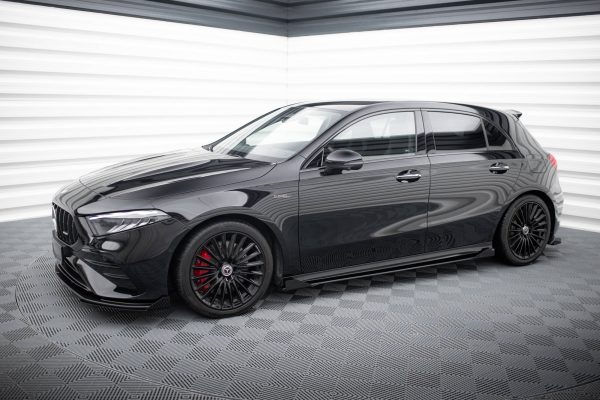 Mercedes-AMG A35 W177 (facelift) - Splitters laterais | MEA177F35CNC-SF1G | Produto Maxton Design distribuído por Unicartuning. Mercedes-AMG A35 W177 (facelift) - Splitters laterais | MEA177F35CNC-SF1G | Produto Maxton Design distribuído por Unicartuning.
