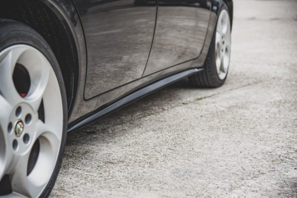 Alfa Romeo 156 (facelift) - Lâminas para embaladeiras | AL-156F-SD1G | Produto Maxton Design distribuído por Unicartuning.