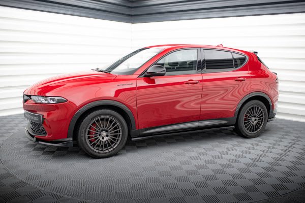 Alfa Romeo Tonale Mk1 - Lâminas para embaladeiras | AL-TO-1-SD1G | Produto Maxton Design distribuído por Unicartuning. Alfa Romeo Tonale Mk1 - Lâminas para embaladeiras | AL-TO-1-SD1G | Produto Maxton Design distribuído por Unicartuning.