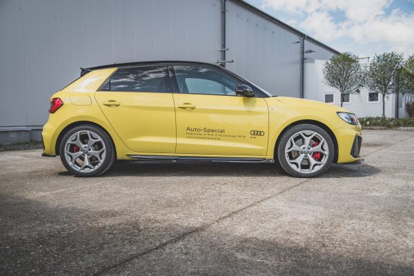 Audi A1 S-Line Gb - Lâminas para embaladeiras | AU-A1-GB-SLINE-SD1G | Produto Maxton Design distribuído por Unicartuning. Audi A1 S-Line Gb - Lâminas para embaladeiras | AU-A1-GB-SLINE-SD1G | Produto Maxton Design distribuído por Unicartuning.