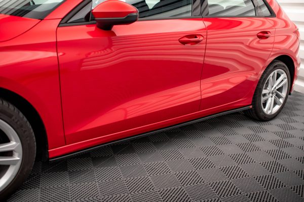 Audi A3 8Y - Lâminas para embaladeiras | AU-A3-8Y-SD1G | Produto Maxton Design distribuído por Unicartuning. Audi A3 8Y - Lâminas para embaladeiras | AU-A3-8Y-SD1G | Produto Maxton Design distribuído por Unicartuning.