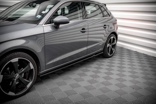 Audi A3 Sportback 8V - Lâminas para embaladeiras | AU-A3-8V-SD1G | Produto Maxton Design distribuído por Unicartuning. Audi A3 Sportback 8V - Lâminas para embaladeiras | AU-A3-8V-SD1G | Produto Maxton Design distribuído por Unicartuning.
