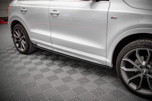 Audi Q3 Sport 8u (facelift) - Lâminas para embaladeiras | AU-Q3-1F-SLINE-SD1G | Produto Maxton Design distribuído por Unicartuning. Audi Q3 Sport 8u (facelift) - Lâminas para embaladeiras | AU-Q3-1F-SLINE-SD1G | Produto Maxton Design distribuído por Unicartuning.