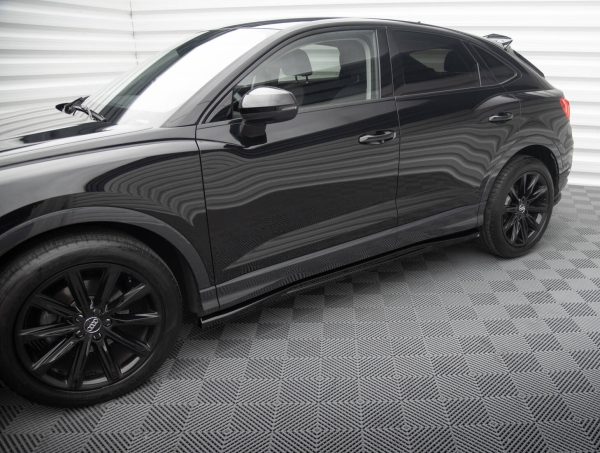 Audi Q3 Sportback F3 - Lâminas para embaladeiras | AU-Q3-2-SB-SD1G | Produto Maxton Design distribuído por Unicartuning. Audi Q3 Sportback F3 - Lâminas para embaladeiras | AU-Q3-2-SB-SD1G | Produto Maxton Design distribuído por Unicartuning.