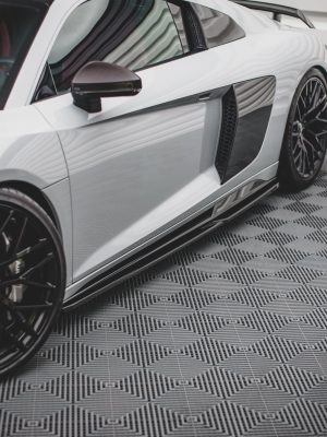 Audi R8 Mk2 (facelift) - Lâminas para embaladeiras | AU-R8-2F-SD1G | Produto Maxton Design distribuído por Unicartuning. Audi R8 Mk2 (facelift) - Lâminas para embaladeiras | AU-R8-2F-SD1G | Produto Maxton Design distribuído por Unicartuning.