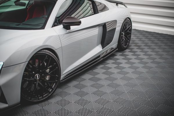 Audi R8 Mk2 (facelift) - Lâminas para embaladeiras | AU-R8-2F-SD1G | Produto Maxton Design distribuído por Unicartuning. Audi R8 Mk2 (facelift) - Lâminas para embaladeiras | AU-R8-2F-SD1G | Produto Maxton Design distribuído por Unicartuning.