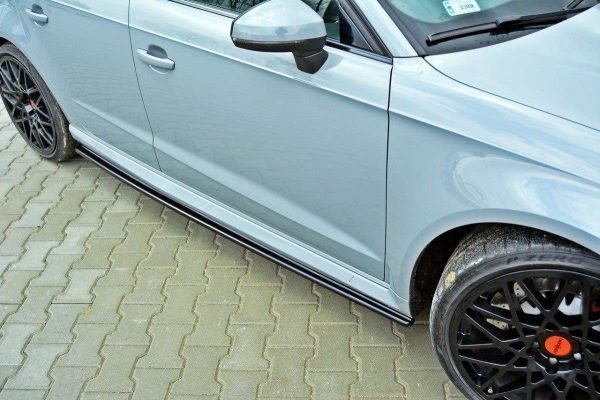 Audi RS3 8V Sportback - Lâminas para embaladeiras | AU-RS3-8V-SD1G | Produto Maxton Design distribuído por Unicartuning. Audi RS3 8V Sportback - Lâminas para embaladeiras | AU-RS3-8V-SD1G | Produto Maxton Design distribuído por Unicartuning.