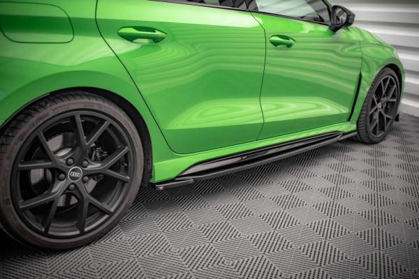 Audi RS3 Sedan 8Y - Lâminas para embaladeiras | AU-RS3-8Y-S-SD1G | Produto Maxton Design distribuído por Unicartuning. Audi RS3 Sedan 8Y - Lâminas para embaladeiras | AU-RS3-8Y-S-SD1G | Produto Maxton Design distribuído por Unicartuning.