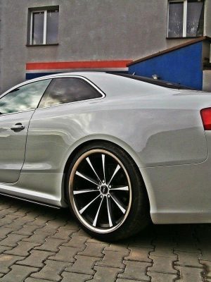 Audi RS5 8T / 8T Fl - Lâminas para embaladeiras | AU-RS5-1-SD1G | Produto Maxton Design distribuído por Unicartuning. Audi RS5 8T / 8T Fl - Lâminas para embaladeiras | AU-RS5-1-SD1G | Produto Maxton Design distribuído por Unicartuning.