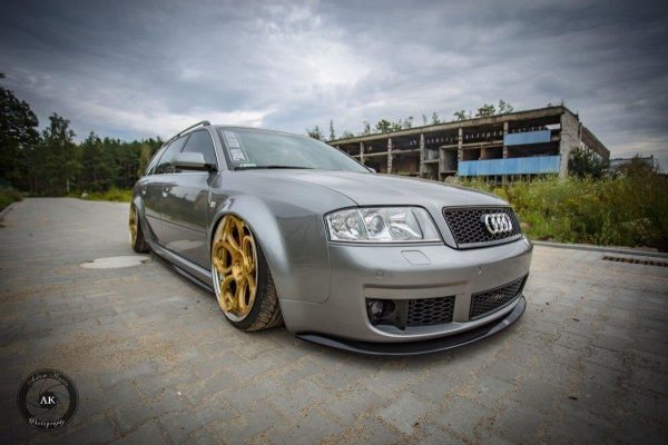 Audi RS6 C5 - Lâminas para embaladeiras | AU-RS6-C5-SD1G | Produto Maxton Design distribuído por Unicartuning.