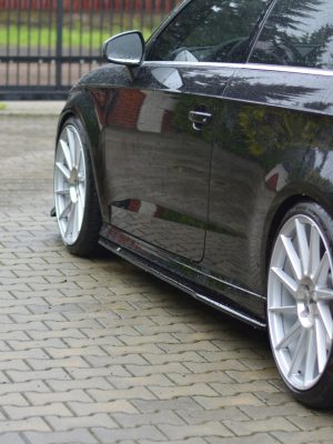 Audi S3 / A3 S-Line 8V / 8V Fl Hatchback - Lâminas para embaladeiras | AU-S3-3-3D-SD1G | Produto Maxton Design distribuído por Unicartuning. Audi S3 / A3 S-Line 8V / 8V Fl Hatchback - Lâminas para embaladeiras | AU-S3-3-3D-SD1G | Produto Maxton Design distribuído por Unicartuning.