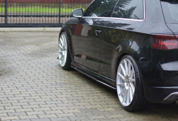 Audi S3 / A3 S-Line 8V / 8V Fl Hatchback - Lâminas para embaladeiras | AU-S3-3-3D-SD1G | Produto Maxton Design distribuído por Unicartuning. Audi S3 / A3 S-Line 8V / 8V Fl Hatchback - Lâminas para embaladeiras | AU-S3-3-3D-SD1G | Produto Maxton Design distribuído por Unicartuning.