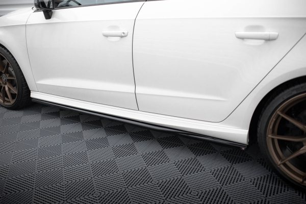 Audi S3 / A3 S-Line Sportback 8V - Lâminas para embaladeiras | AU-S3-8V-SB-SD1G | Produto Maxton Design distribuído por Unicartuning.