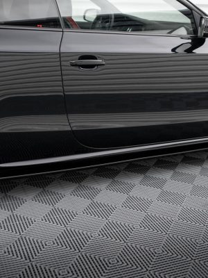 Audi S5 / A5 / A5 S-Line 8T / 8T Fl - Lâminas para embaladeiras | AU-A5-SLINE-SD1G | Produto Maxton Design distribuído por Unicartuning. Audi S5 / A5 / A5 S-Line 8T / 8T Fl - Lâminas para embaladeiras | AU-A5-SLINE-SD1G | Produto Maxton Design distribuído por Unicartuning.