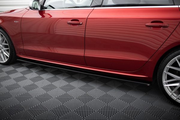 Audi S5 / A5 / A5 S-Line 8T / 8T Fl Sportback - Lâminas para embaladeiras | AU-A5-1F-SLINE-SB-SD1G | Produto Maxton Design distribuído por Unicartuning. Audi S5 / A5 / A5 S-Line 8T / 8T Fl Sportback - Lâminas para embaladeiras | AU-A5-1F-SLINE-SB-SD1G | Produto Maxton Design distribuído por Unicartuning.