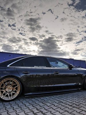 Audi S8 D4 Fl - Lâminas para embaladeiras | AU-S8-D4-SD1G | Produto Maxton Design distribuído por Unicartuning. Audi S8 D4 Fl - Lâminas para embaladeiras | AU-S8-D4-SD1G | Produto Maxton Design distribuído por Unicartuning.