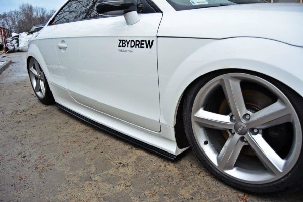Audi TT RS 8j - Lâminas para embaladeiras | AU-TT-2-RS-SD1G | Produto Maxton Design distribuído por Unicartuning. Audi TT RS 8j - Lâminas para embaladeiras | AU-TT-2-RS-SD1G | Produto Maxton Design distribuído por Unicartuning.