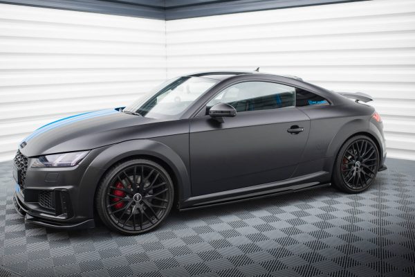 Audi TT S / TT S-Line 8s (facelift) - Lâminas para embaladeiras | AU-TT-3F-S-SD1G | Produto Maxton Design distribuído por Unicartuning. Audi TT S / TT S-Line 8s (facelift) - Lâminas para embaladeiras | AU-TT-3F-S-SD1G | Produto Maxton Design distribuído por Unicartuning.
