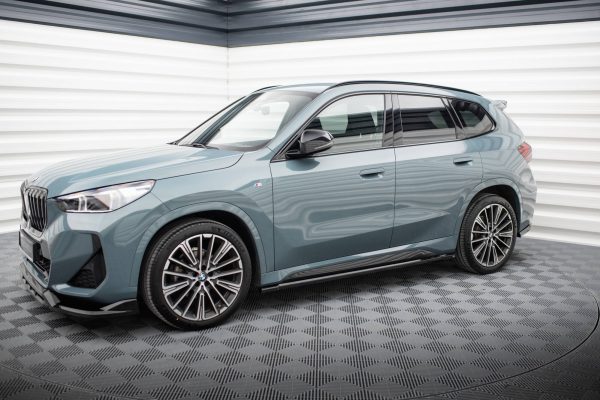 BMW X1 Pack M U11 - Lâminas para embaladeiras | BM-X1-U11-MPACK-SD1G | Produto Maxton Design distribuído por Unicartuning. BMW X1 Pack M U11 - Lâminas para embaladeiras | BM-X1-U11-MPACK-SD1G | Produto Maxton Design distribuído por Unicartuning.