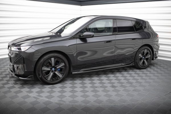 BMW Ix Pack M I20 - Lâminas para embaladeiras | BM-IX-1-MPACK-SD1G | Produto Maxton Design distribuído por Unicartuning. BMW Ix Pack M I20 - Lâminas para embaladeiras | BM-IX-1-MPACK-SD1G | Produto Maxton Design distribuído por Unicartuning.