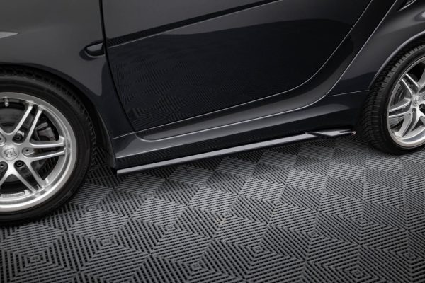 Brabus Smart Fortwo C451 (facelift) - Lâminas para Embaladeiras | BR-SM-FT-451-SD1G | Produto Maxton Design distribuído por Unicartuning. Brabus Smart Fortwo C451 (facelift) - Lâminas para Embaladeiras | BR-SM-FT-451-SD1G | Produto Maxton Design distribuído por Unicartuning.