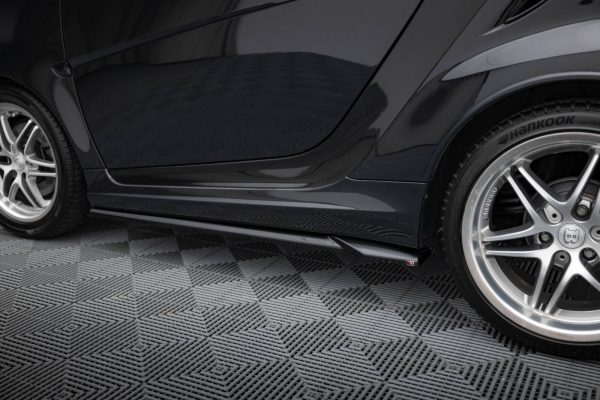 Brabus Smart Fortwo C451 (facelift) - Lâminas para Embaladeiras | BR-SM-FT-451-SD1G | Produto Maxton Design distribuído por Unicartuning. Brabus Smart Fortwo C451 (facelift) - Lâminas para Embaladeiras | BR-SM-FT-451-SD1G | Produto Maxton Design distribuído por Unicartuning.