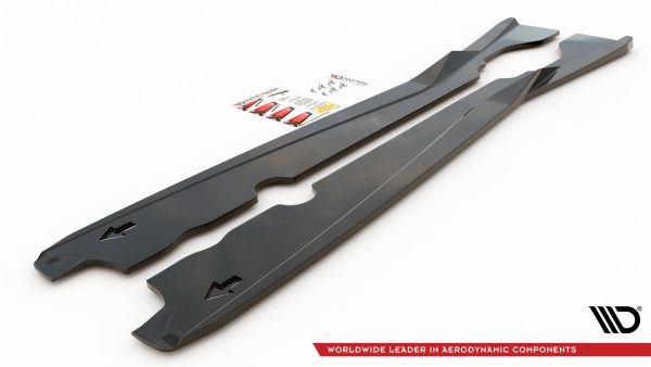 Chrysler 300 Mk2 - Lâminas para embaladeiras | CH-CO-C8-SD2G | Produto Maxton Design distribuído por Unicartuning. Chrysler 300 Mk2 - Lâminas para embaladeiras | CH-CO-C8-SD2G | Produto Maxton Design distribuído por Unicartuning.
