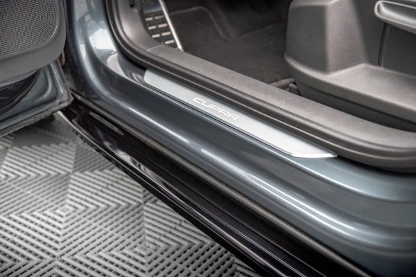 Cupra Ateca Mk1 - Lâminas para embaladeiras | CU-AT-1-SD1G | Produto Maxton Design distribuído por Unicartuning. Cupra Ateca Mk1 - Lâminas para embaladeiras | CU-AT-1-SD1G | Produto Maxton Design distribuído por Unicartuning.
