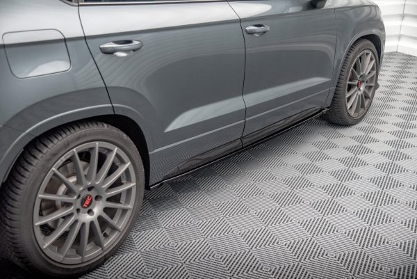 Cupra Ateca Mk1 - Lâminas para embaladeiras | CU-AT-1-SD1G | Produto Maxton Design distribuído por Unicartuning. Cupra Ateca Mk1 - Lâminas para embaladeiras | CU-AT-1-SD1G | Produto Maxton Design distribuído por Unicartuning.