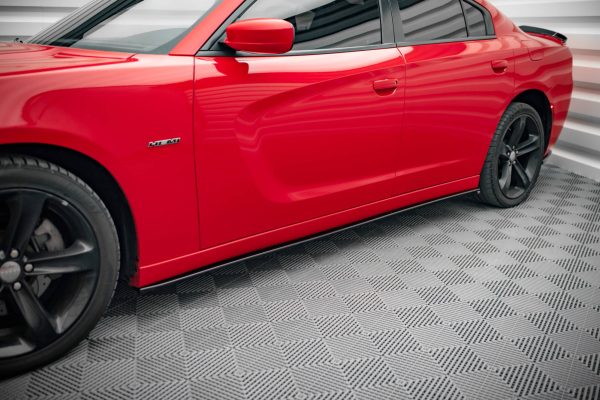 Dodge Charger RT Mk7 (facelift) - Lâminas para embaladeiras | DO-CH-2-RT-SD1G | Produto Maxton Design distribuído por Unicartuning. Dodge Charger RT Mk7 (facelift) - Lâminas para embaladeiras | DO-CH-2-RT-SD1G | Produto Maxton Design distribuído por Unicartuning.