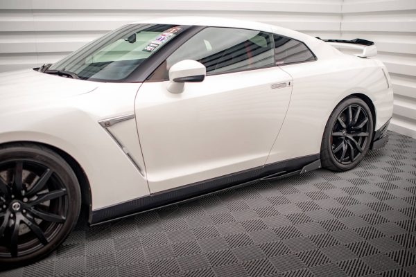 Nissan GTR R35 (facelift) - Lâminas para Embaladeiras + Splitters | NI-GTR-4F2-SD1G+SF | Produto Maxton Design distribuído por Unicartuning.