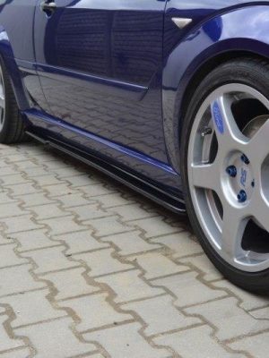 Ford Focus Mk2 - Lâminas para embaladeiras | FO-FO-1-RS-SD1G | Produto Maxton Design distribuído por Unicartuning. Ford Focus Mk2 - Lâminas para embaladeiras | FO-FO-1-RS-SD1G | Produto Maxton Design distribuído por Unicartuning.