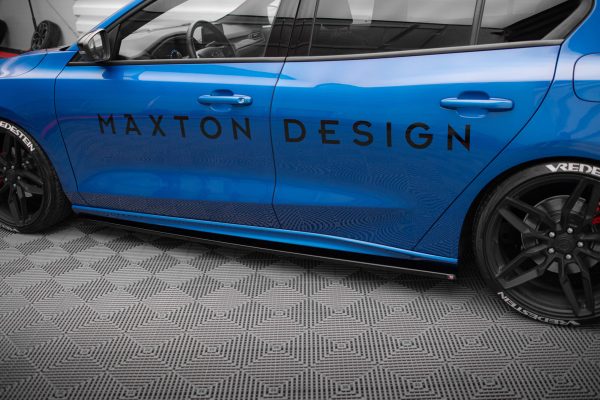 Ford Focus ST / ST-line Mk4 (facelift) - Lâminas para embaladeiras | FO-FO-4-STLINE-SD1G | Produto Maxton Design distribuído por Unicartuning.