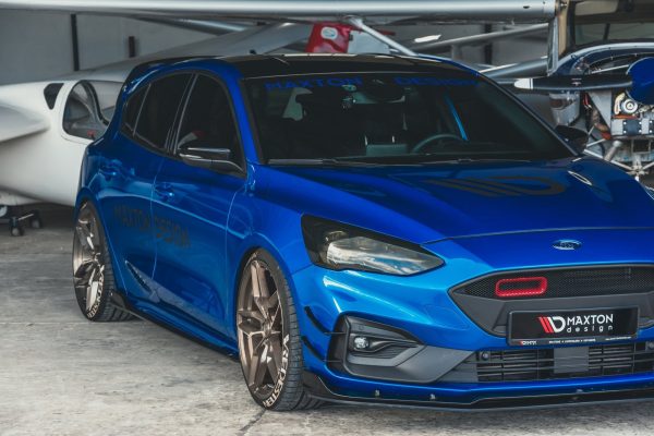 Ford Focus ST / ST-line Mk4 - Lâminas para embaladeiras | FO-FO-4-STLINE-FSD1FP | Produto Maxton Design distribuído por Unicartuning. Ford Focus ST / ST-line Mk4 - Lâminas para embaladeiras | FO-FO-4-STLINE-FSD1FP | Produto Maxton Design distribuído por Unicartuning.