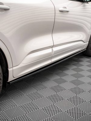 Ford Mondeo Mk3 St220 - Lâminas para embaladeiras | FO-KU-3-STLINE-SD1G | Produto Maxton Design distribuído por Unicartuning. Ford Mondeo Mk3 St220 - Lâminas para embaladeiras | FO-KU-3-STLINE-SD1G | Produto Maxton Design distribuído por Unicartuning.