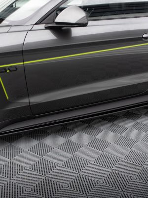 Ford Mustang Mk6 - Lâminas para embaladeiras | FO-MU-6-GT-SD1G | Produto Maxton Design distribuído por Unicartuning. Ford Mustang Mk6 - Lâminas para embaladeiras | FO-MU-6-GT-SD1G | Produto Maxton Design distribuído por Unicartuning.