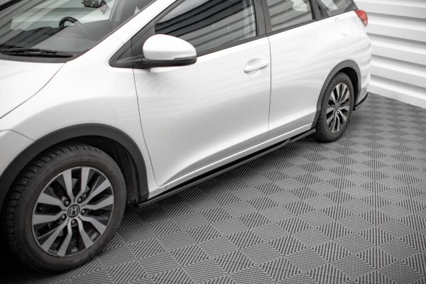 Honda Civic Tourer Mk9 - Lâminas para embaladeiras | HO-CI-9-K-SD1G | Produto Maxton Design distribuído por Unicartuning. Honda Civic Tourer Mk9 - Lâminas para embaladeiras | HO-CI-9-K-SD1G | Produto Maxton Design distribuído por Unicartuning.