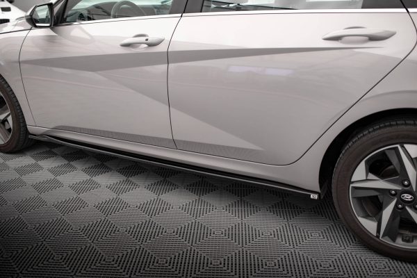 Hyundai Elantra Mk7 - Lâminas para embaladeiras | HY-EL-7-SD1G | Produto Maxton Design distribuído por Unicartuning.