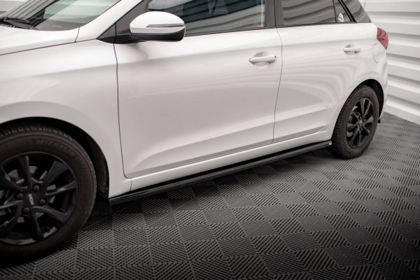 Hyundai I20 Mk2 (facelift) - Lâminas para embaladeiras | HY-I20-2F-SD1G | Produto Maxton Design distribuído por Unicartuning. Hyundai I20 Mk2 (facelift) - Lâminas para embaladeiras | HY-I20-2F-SD1G | Produto Maxton Design distribuído por Unicartuning.