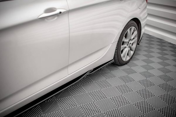 Hyundai Ix35 Mk1 - Lâminas para embaladeiras | HY-I40-1-SD1G | Produto Maxton Design distribuído por Unicartuning. Hyundai Ix35 Mk1 - Lâminas para embaladeiras | HY-I40-1-SD1G | Produto Maxton Design distribuído por Unicartuning.
