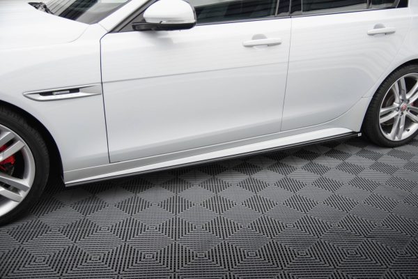 Jaguar Xf X250 (facelift) - Lâminas para embaladeiras | JA-XE-1-RSPORT-SD1G | Produto Maxton Design distribuído por Unicartuning.