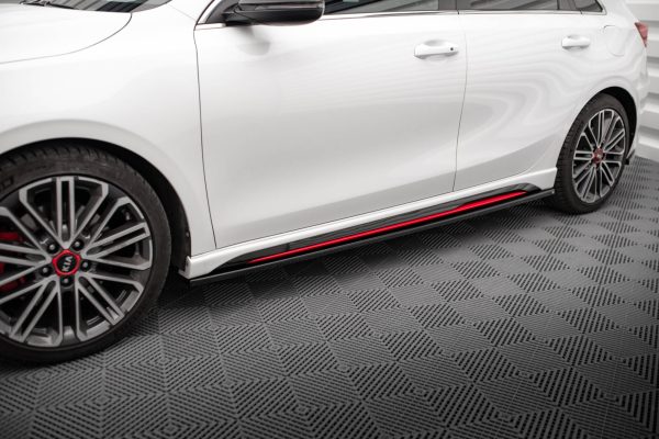 Kia Proceed GT / GT-line Mk1 - Lâminas para embaladeiras | KI-CE-3-GT-SD1G | Produto Maxton Design distribuído por Unicartuning. Kia Proceed GT / GT-line Mk1 - Lâminas para embaladeiras | KI-CE-3-GT-SD1G | Produto Maxton Design distribuído por Unicartuning.