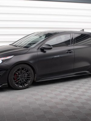 Kia Ceed GT Mk3 - Lâminas para embaladeiras | KI-CE-3F-PRO-GT-SD1G | Produto Maxton Design distribuído por Unicartuning.